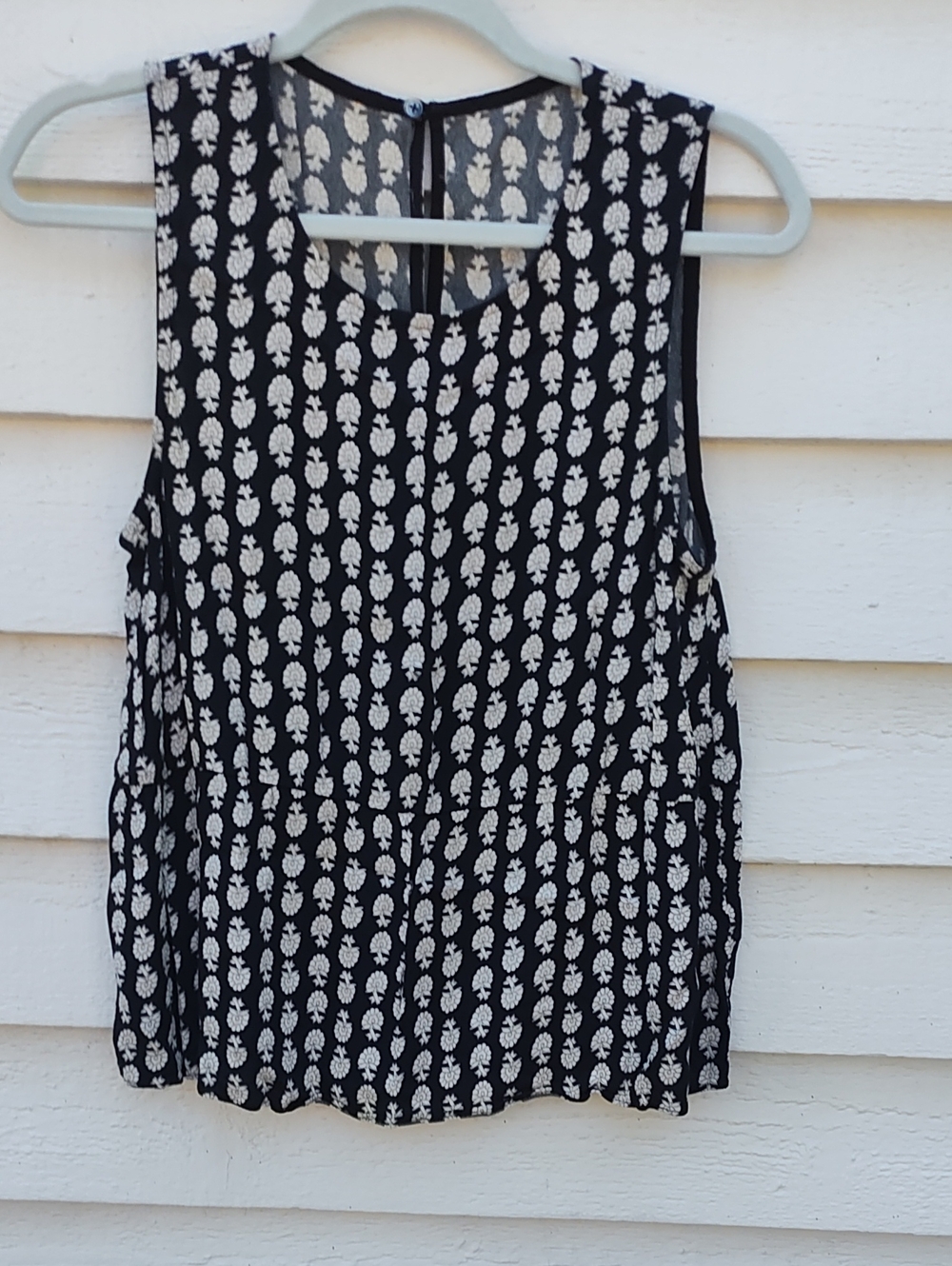 Black Sleeveless Printed Peplum Camisole